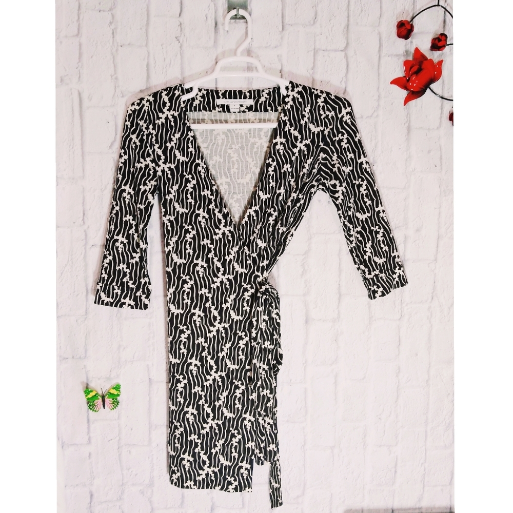 Diane Von Furstenberg Black and White Wrap Dress